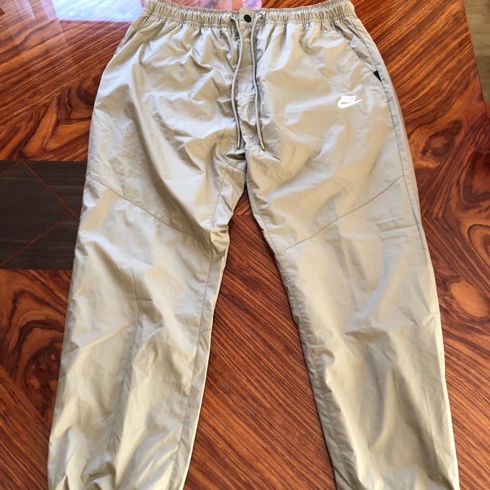 Men’s Nike pants
